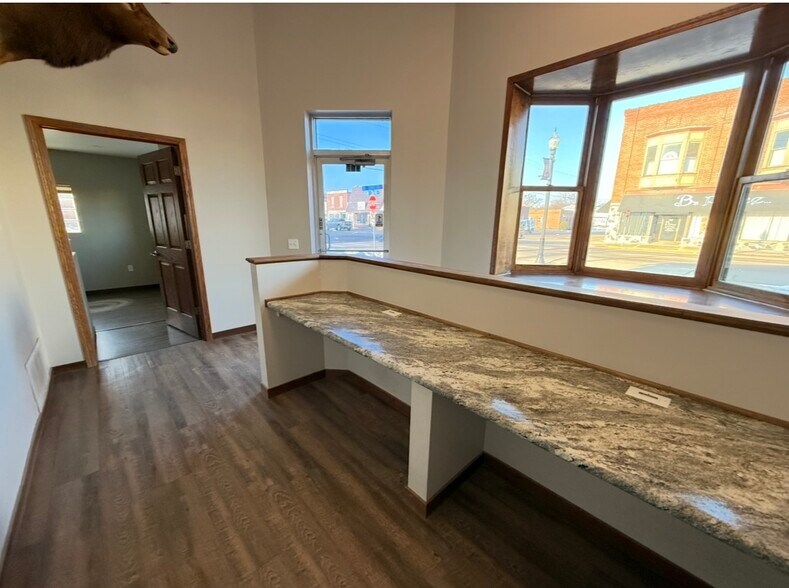 More Photos Of 103 Leonard St S, West Salem Freestanding For Lease