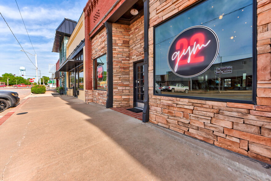 More Photos Of 210 Main st, Minco Health Club For Sale