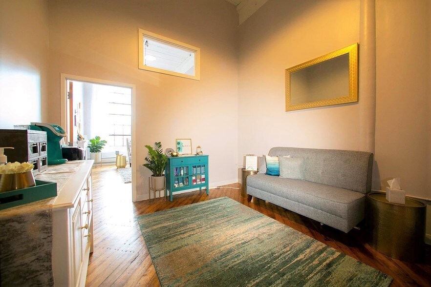 More Photos Of 642 Hilliard St, Manchester Unknown For Lease