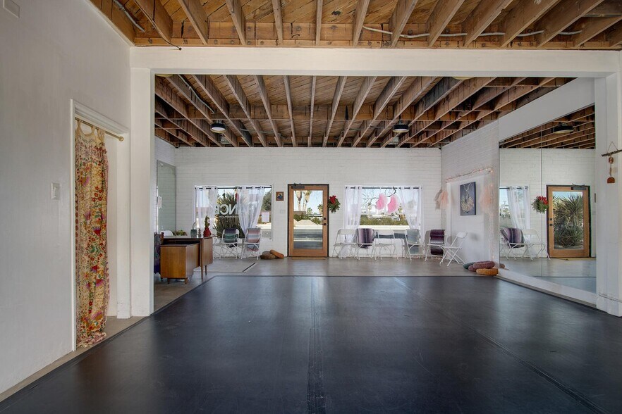 More Photos Of 73911 29 Palms Hwy, Twentynine Palms Storefront For Sale