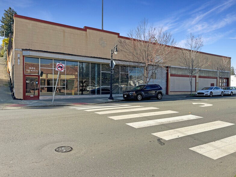 More Photos Of 301 N Petaluma Blvd, Petaluma Freestanding For Lease