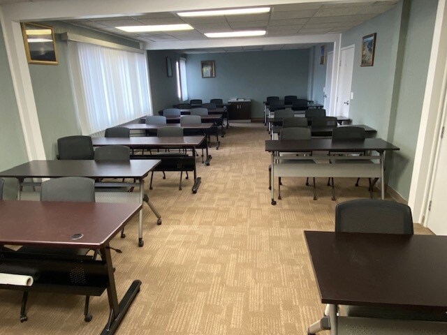 More Photos Of 5995-5997 Brockton Ave, Riverside Medical For Sale