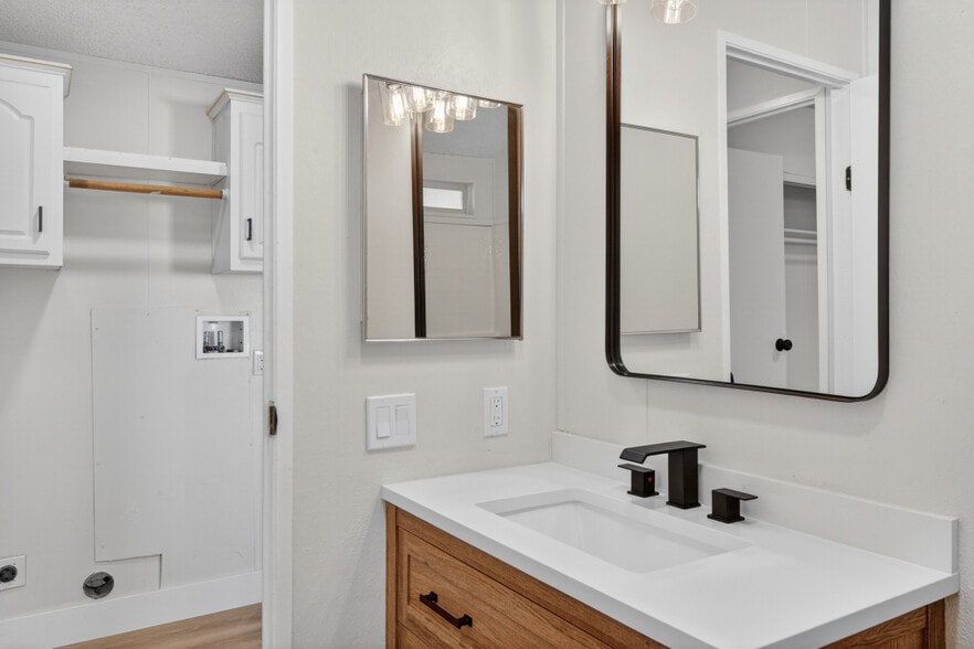 More Photos Of 402 Colin Kelly Dr, Roseville Apartments For Sale