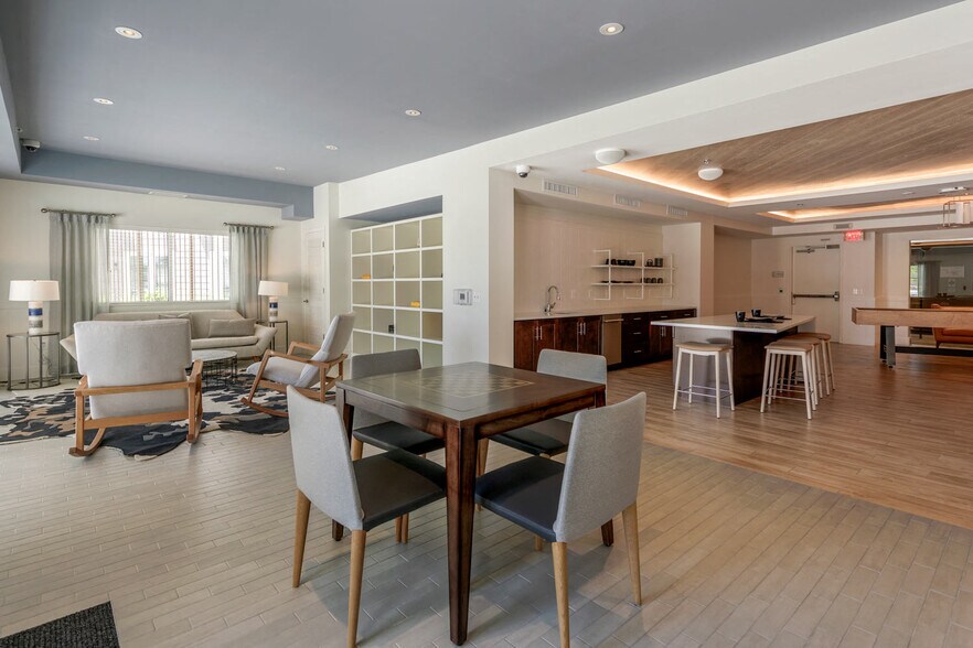 More Photos Of 11830 Sunrise Valley Dr, Reston Apartments For Lease