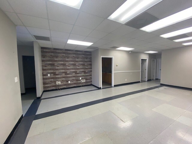 More Photos Of 331 Waldron Rd, La Vergne Unknown For Lease