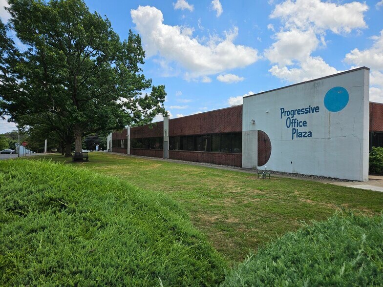 More Photos Of 107 Cedar Grove Ln, Somerset Medical For Lease