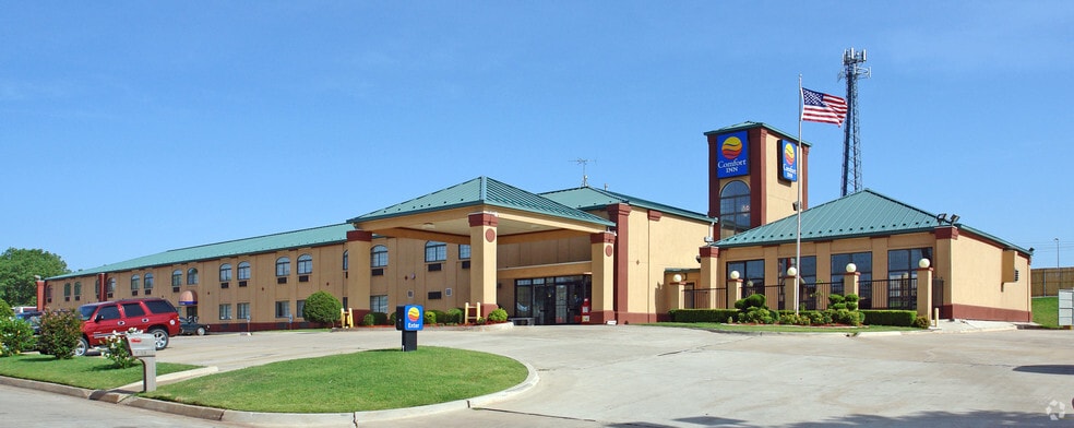 More Photos Of 4625 NE 120th St, Oklahoma City Hotel For Sale