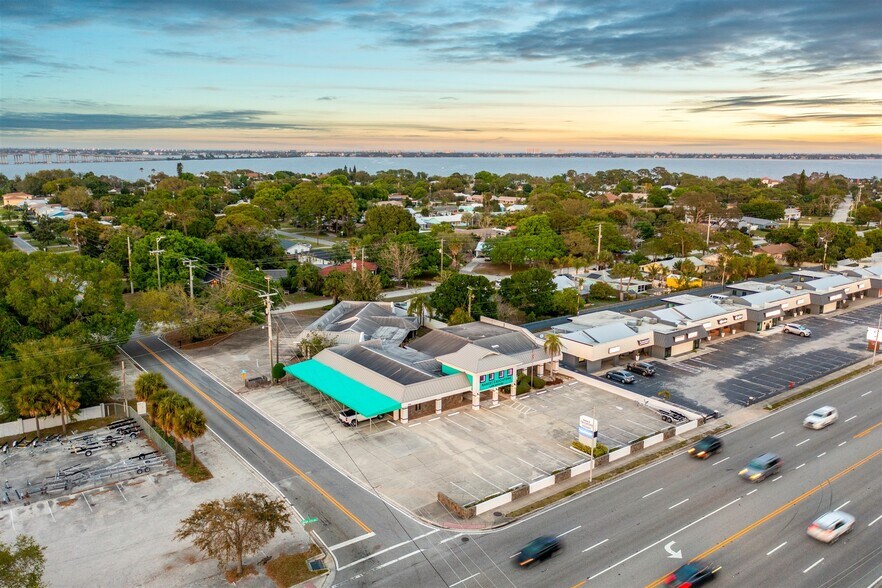 More Photos Of 525 N Harbor City Blvd, Melbourne Office For Sale