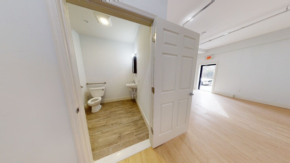 More Photos Of 66 Garside St, Newark Apartments For Sale