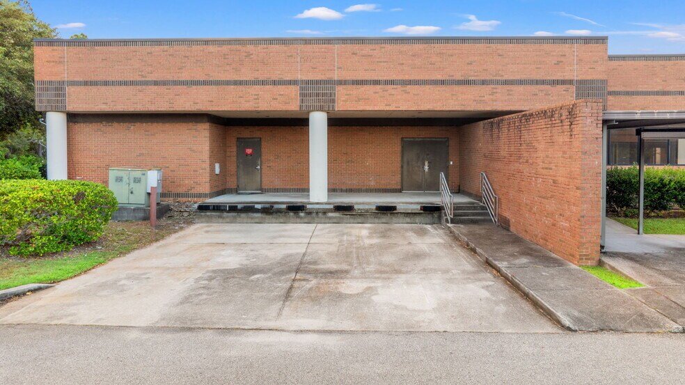 More Photos Of 8733 Highway 17 Byp S, Myrtle Beach Office For Lease