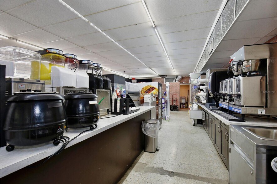 More Photos Of 2581 Sun Acres Blvd, Auburndale Convenience Store For Sale