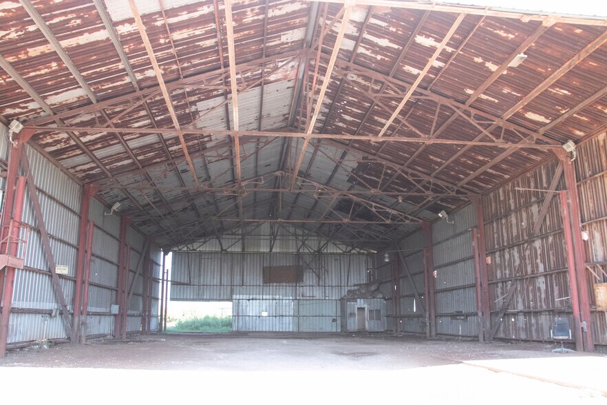 More Photos Of 12225 N Bryan Rd, Mission Light Distribution For Sale