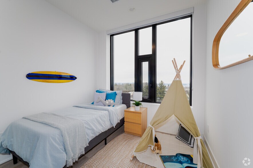 More Photos Of 500 Upper Wellington St, Hamilton Apartments For Lease