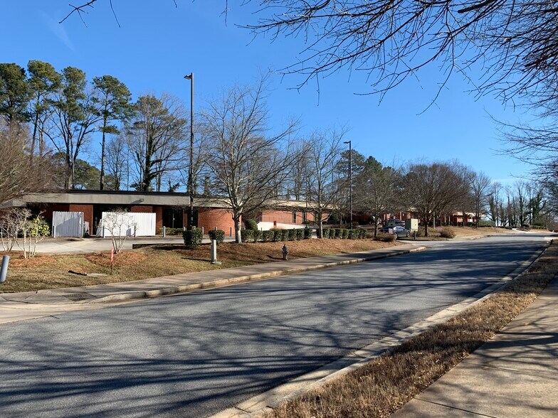 More Photos Of 3865 Medical Park Dr, Austell Medical For Lease