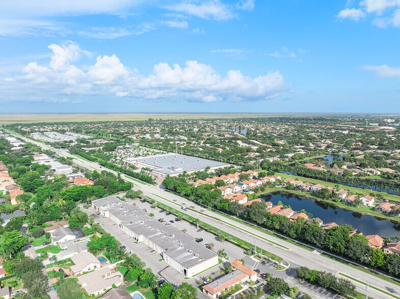 More Photos Of 11300-11354 Wiles Rd, Coral Springs General Retail For Lease