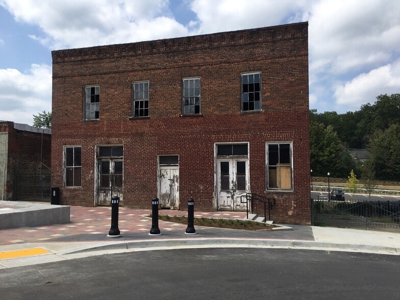 Primary Photo Of 4464 Cherokee St, Acworth Restaurant For Sale