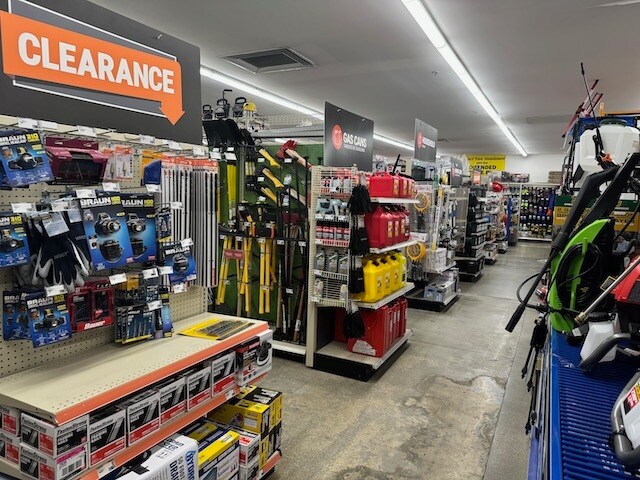 More Photos Of 810-822 S San Fernando Blvd, Burbank Freestanding For Sale