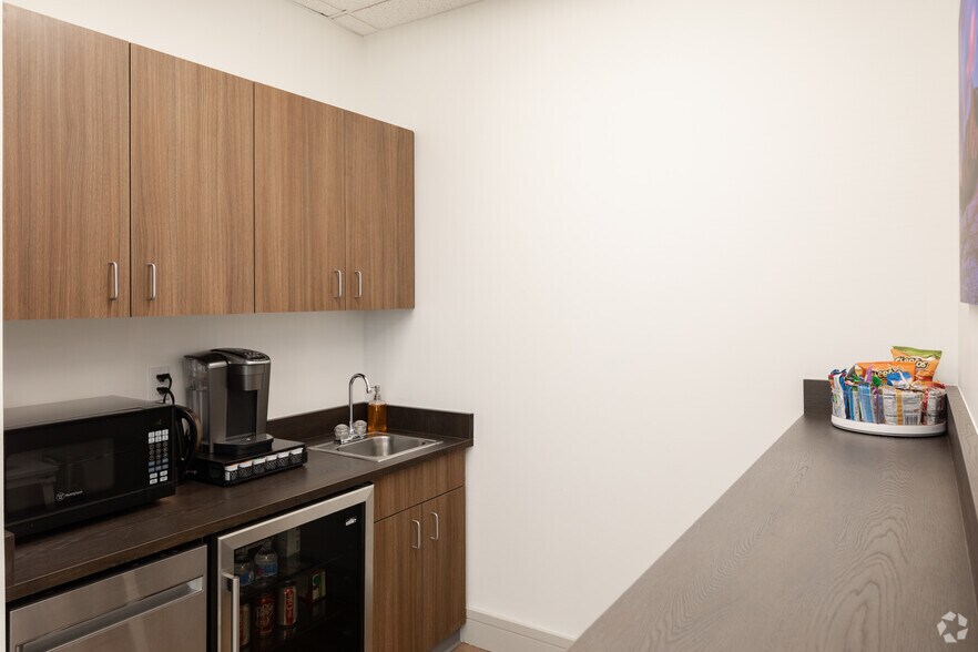 More Photos Of 4450 Arapahoe Ave, Boulder Coworking Space
