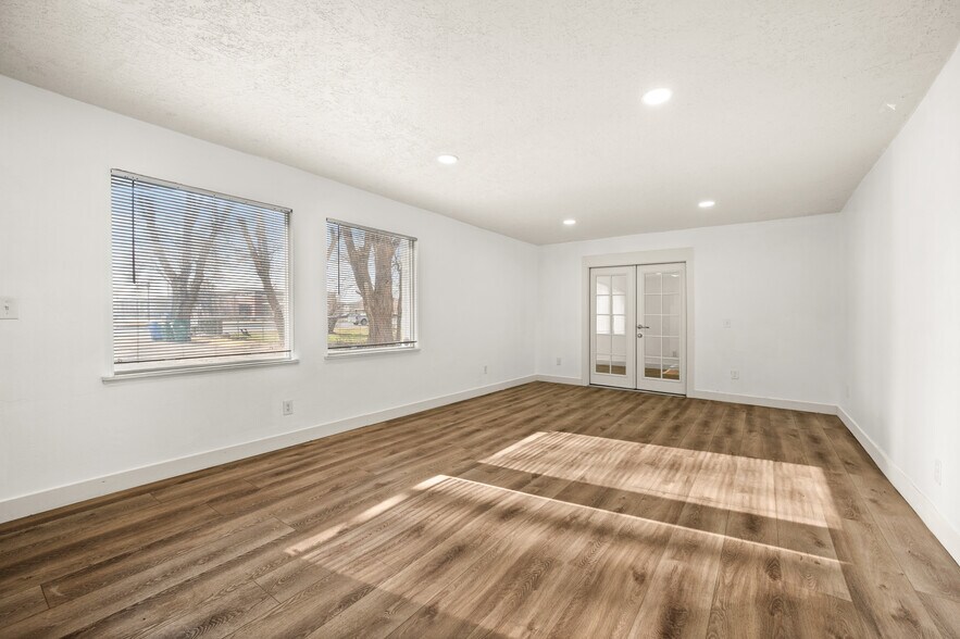 More Photos Of 1604 W 12600 S, Riverton Office For Lease
