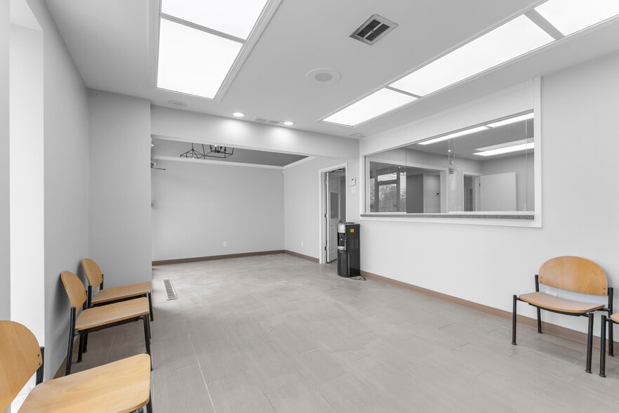 More Photos Of 17600 W Warren Ave, Detroit Office For Lease