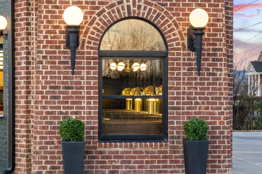 More Photos Of 5503 Main St, Ooltewah Flex For Sale