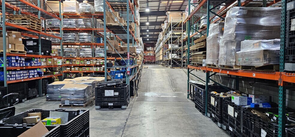 More Photos Of 3053 Industrial 31st St, Fort Pierce Warehouse For Sale