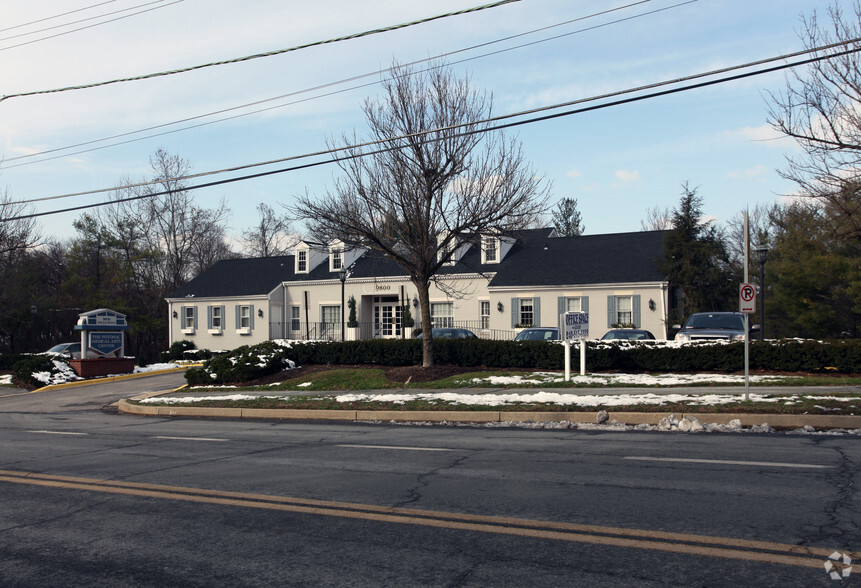 Primary Photo Of 9800 Falls Rd, Potomac Medical For Lease