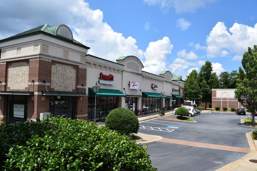 More Photos Of 920 Woodstock Rd, Roswell Storefront For Lease