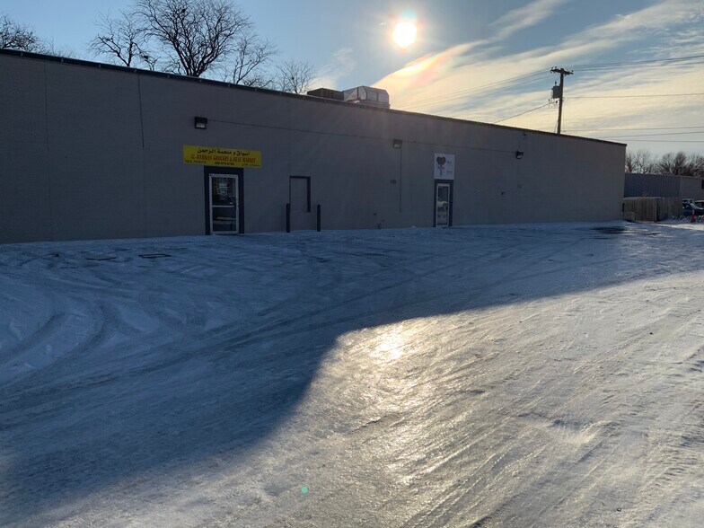 More Photos Of 1935 Q St, Lincoln Freestanding For Sale