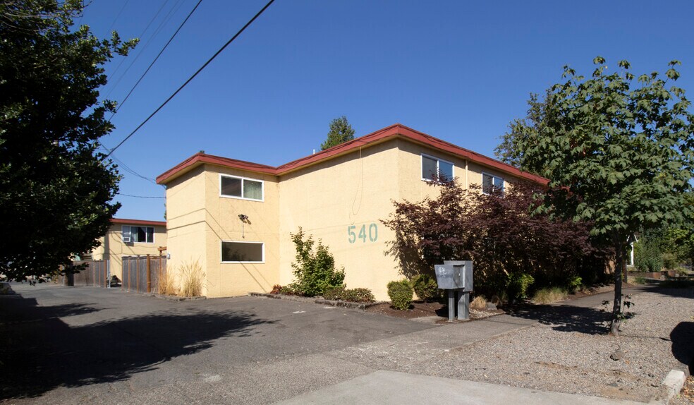 Primary Photo Of 540 Almaden St, Eugene Apartments For Sale