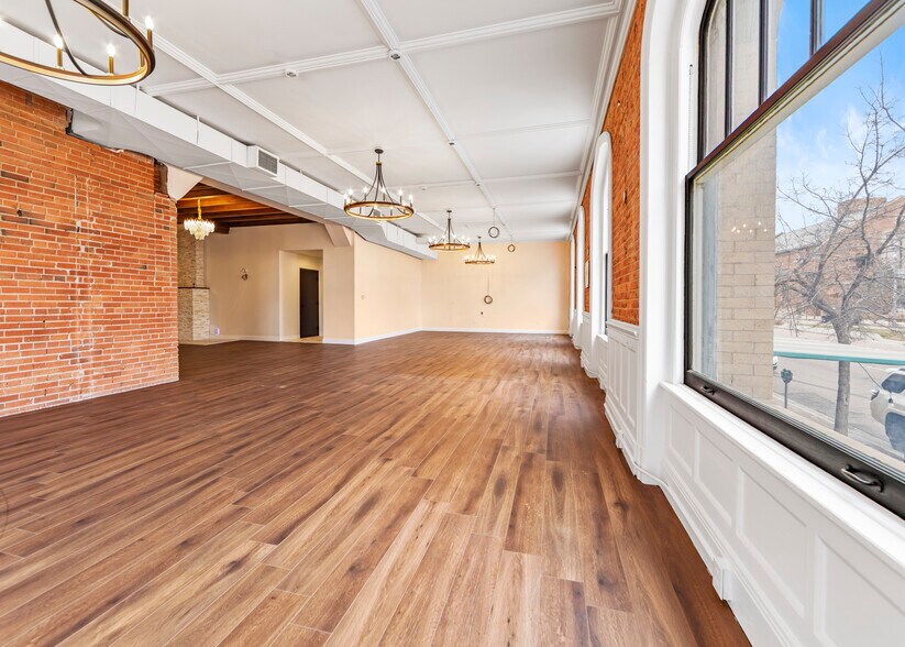 More Photos Of 130 E Kiowa Ave, Colorado Springs Apartments For Sale