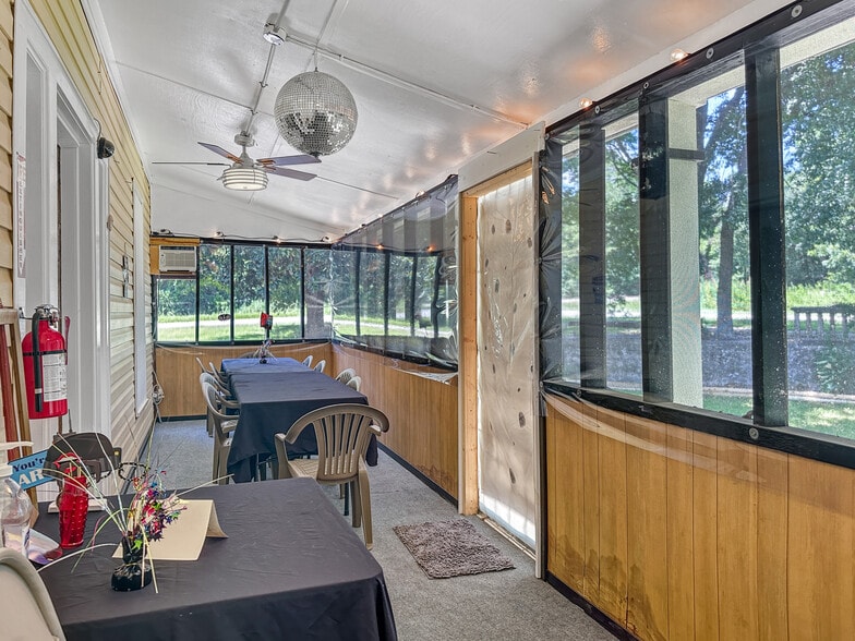 More Photos Of 1505 S Hwy 95A, Cantonment Freestanding For Sale