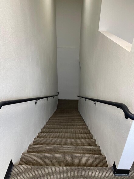 More Photos Of 861 Harold Pl, Chula Vista Research And Development For Sale