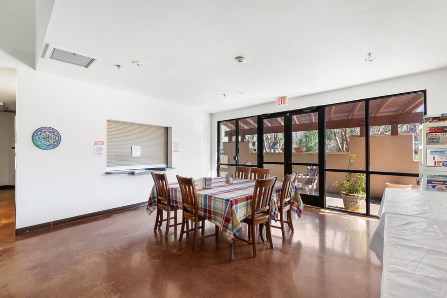 More Photos Of 8334 Cross Park Dr, Austin Medical For Sale