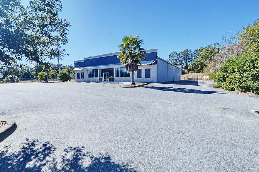 More Photos Of 3365 E Millwood Ln, Hernando Freestanding For Lease