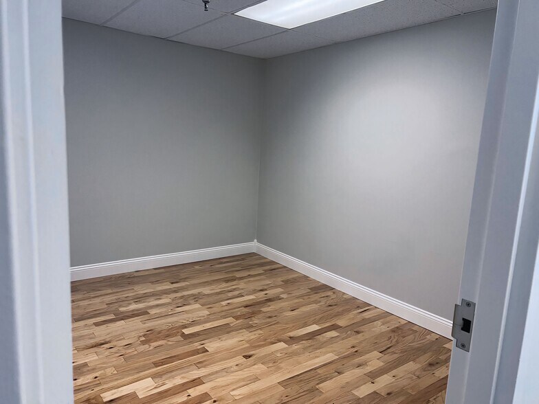 More Photos Of 216 W Genesee St, Syracuse Storefront Retail Office For Sale