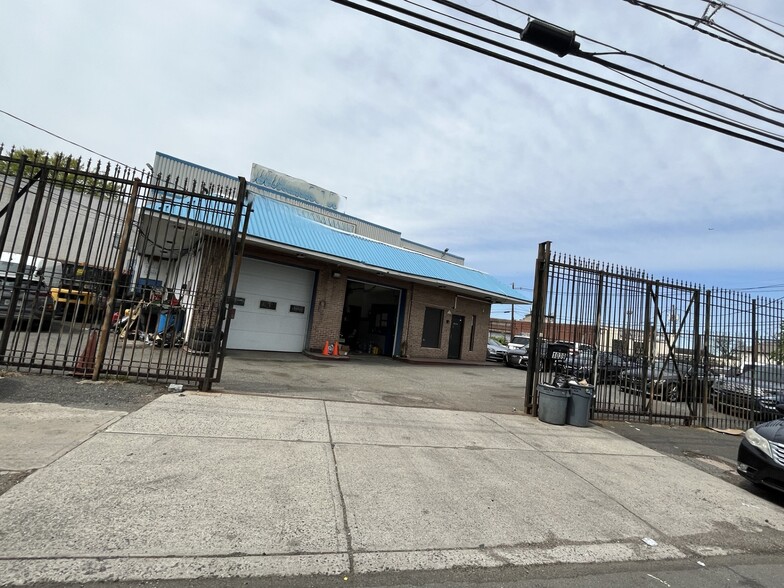 More Photos Of 1045 Market St, Paterson Auto Dealership For Sale