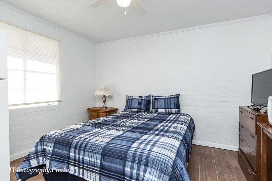 More Photos Of 233 W Mesquite Blvd, Mesquite Apartments For Sale