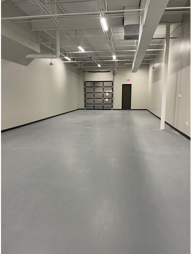 More Photos Of 22001 Northpark Dr, Kingwood Light Manufacturing For Lease