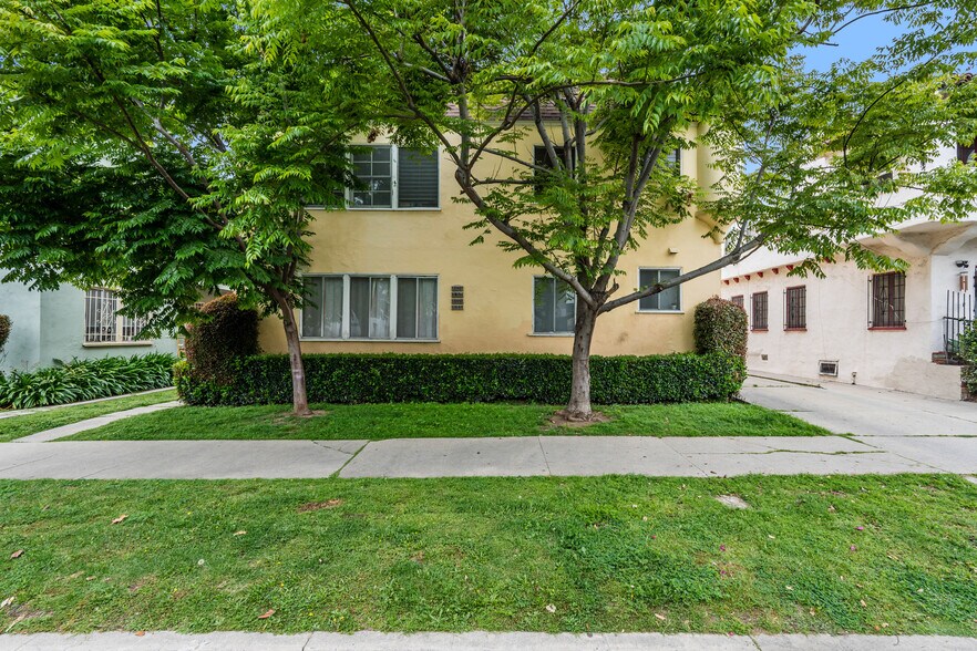 More Photos Of 445 N Spaulding Ave, Los Angeles Apartments For Sale