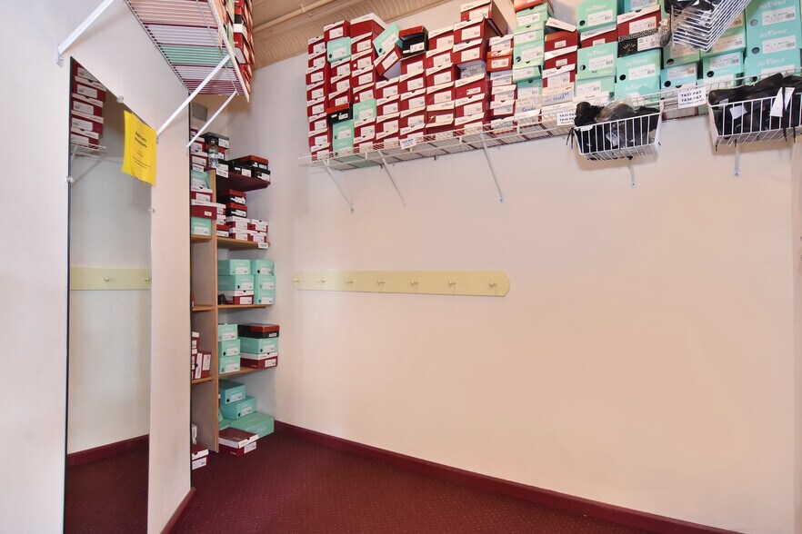 More Photos Of 504 5th St, Pelham Freestanding For Sale