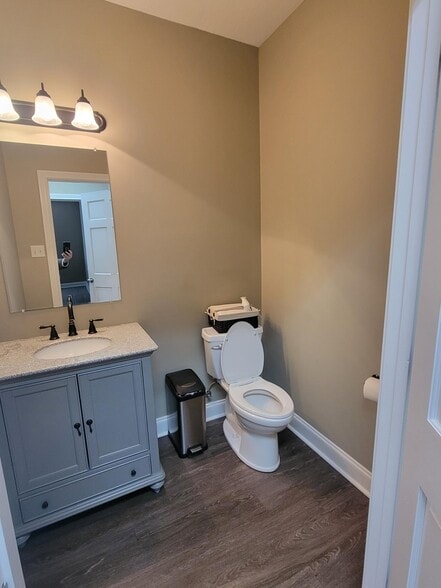 More Photos Of 703 William Blount Dr, Maryville Office For Sale