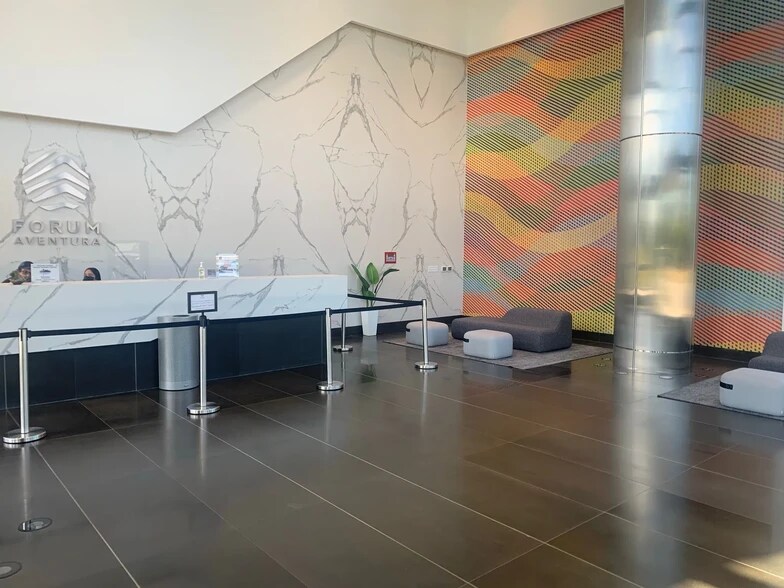 More Photos Of 19790 W Dixie Hwy, Aventura Office For Sale