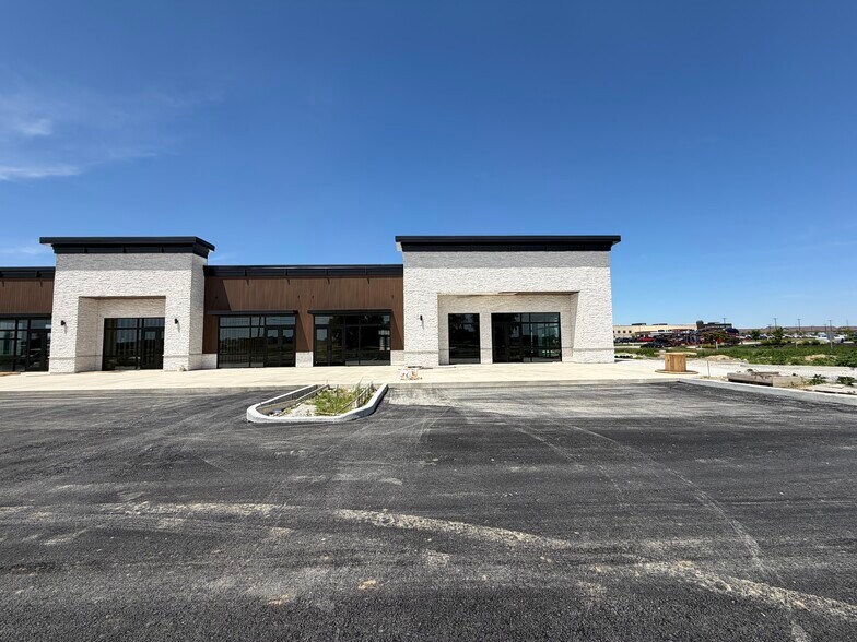 More Photos Of State Road 32 & Ditch Rd, Westfield General Retail For Lease