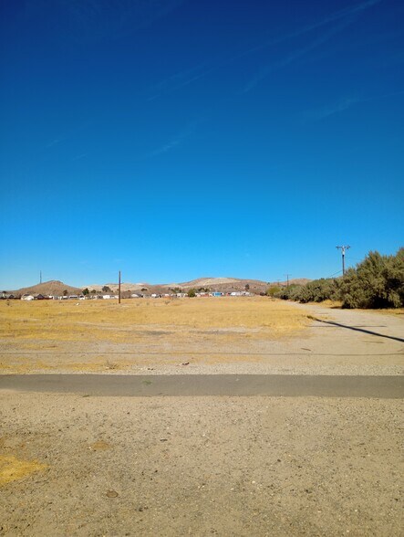 More Photos Of Rosamond Blvd Blvd @ Park Avenue, Rosamond Land For Sale