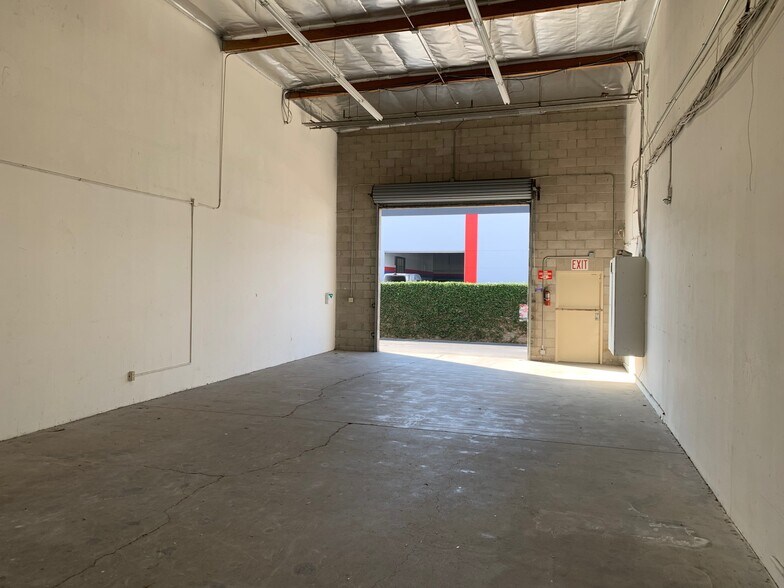More Photos Of 1231-1241 E Warner Ave, Santa Ana Distribution For Lease