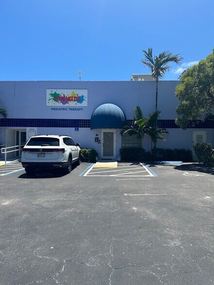 More Photos Of 1117 E Hallandale Beach Blvd, Hallandale Beach Medical For Lease