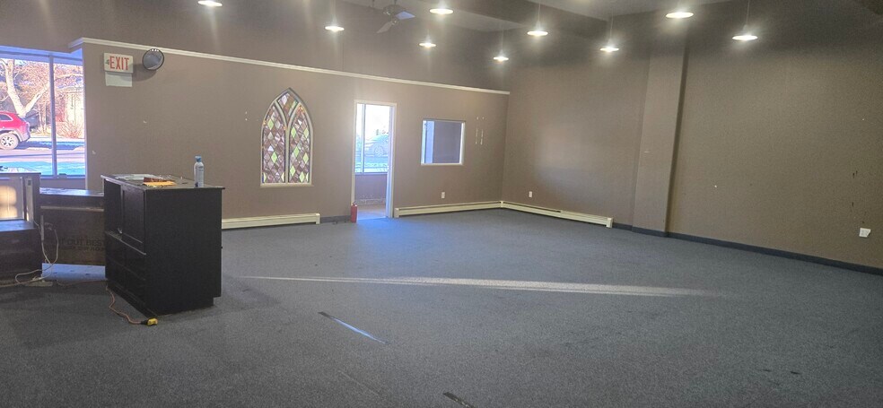 More Photos Of 1602 W Beall St, Bozeman Freestanding For Lease