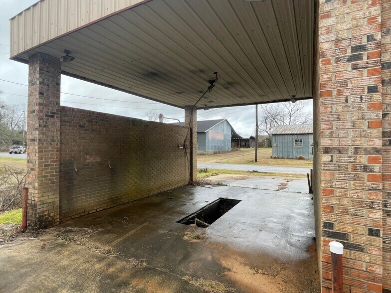 More Photos Of 00 7th St, Mount Olive Carwash For Sale