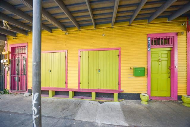 More Photos Of 3212 Burgundy St, New Orleans Showroom For Lease